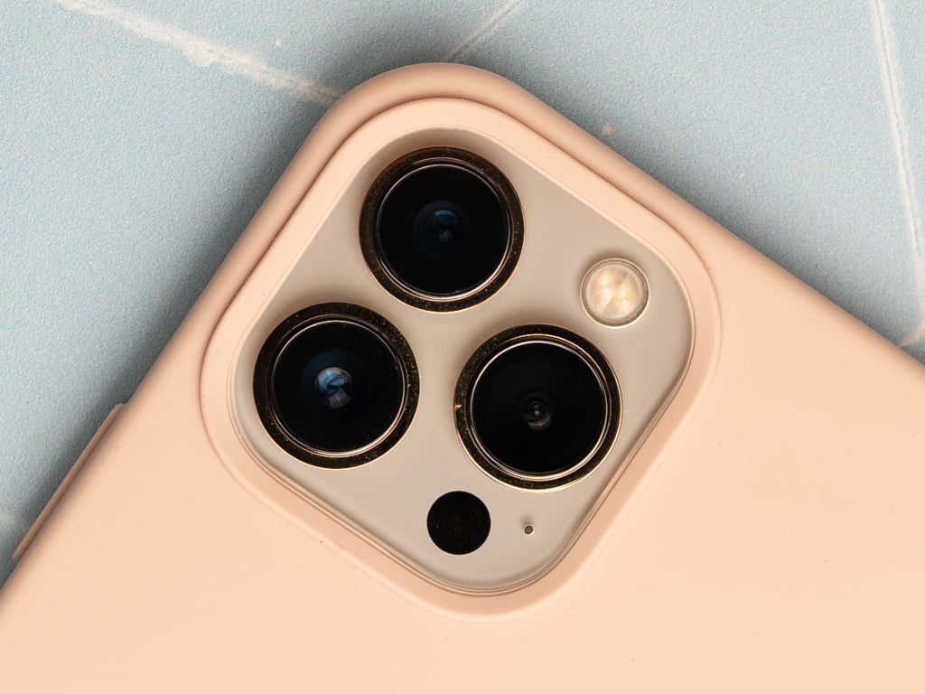 Silikonový kryt na iPhone 13 Pro Max - Béžový 3